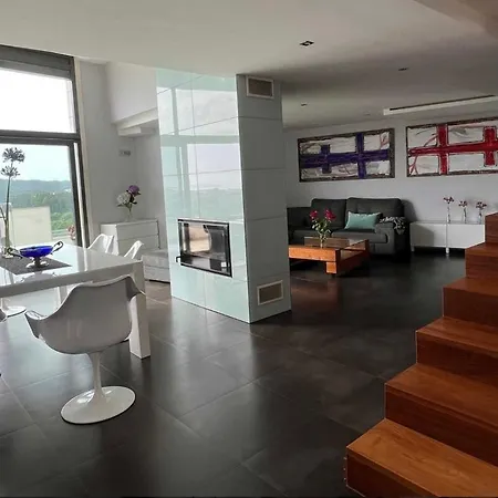 Branca , Agradable Casa Independiente Con Piscina *