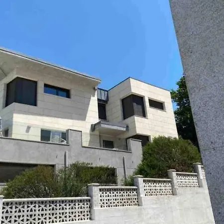 Holiday home Branca , Agradable Casa Independiente Con Piscina *