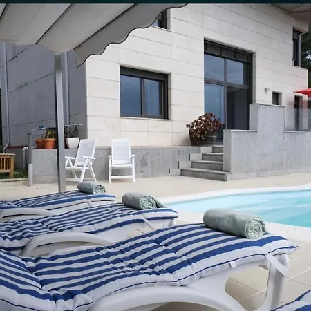 Holiday home Branca , Agradable Casa Independiente Con Piscina Pontevedra